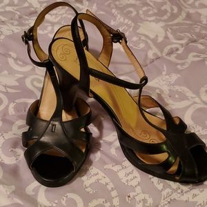 MUDD BLK HEELS